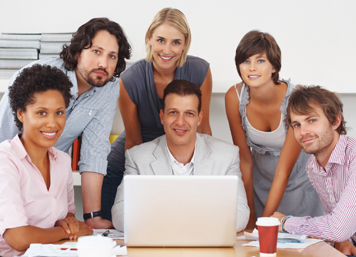 Can the vendor provide staff that are aligned with the use of methods, UI standards, and industrial strength tools?